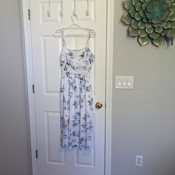 Trixxi Dresses & Skirts - Floral Sundress | Fit & Flare | XL | NWOT | Spaghetti Straps and Smocking!
